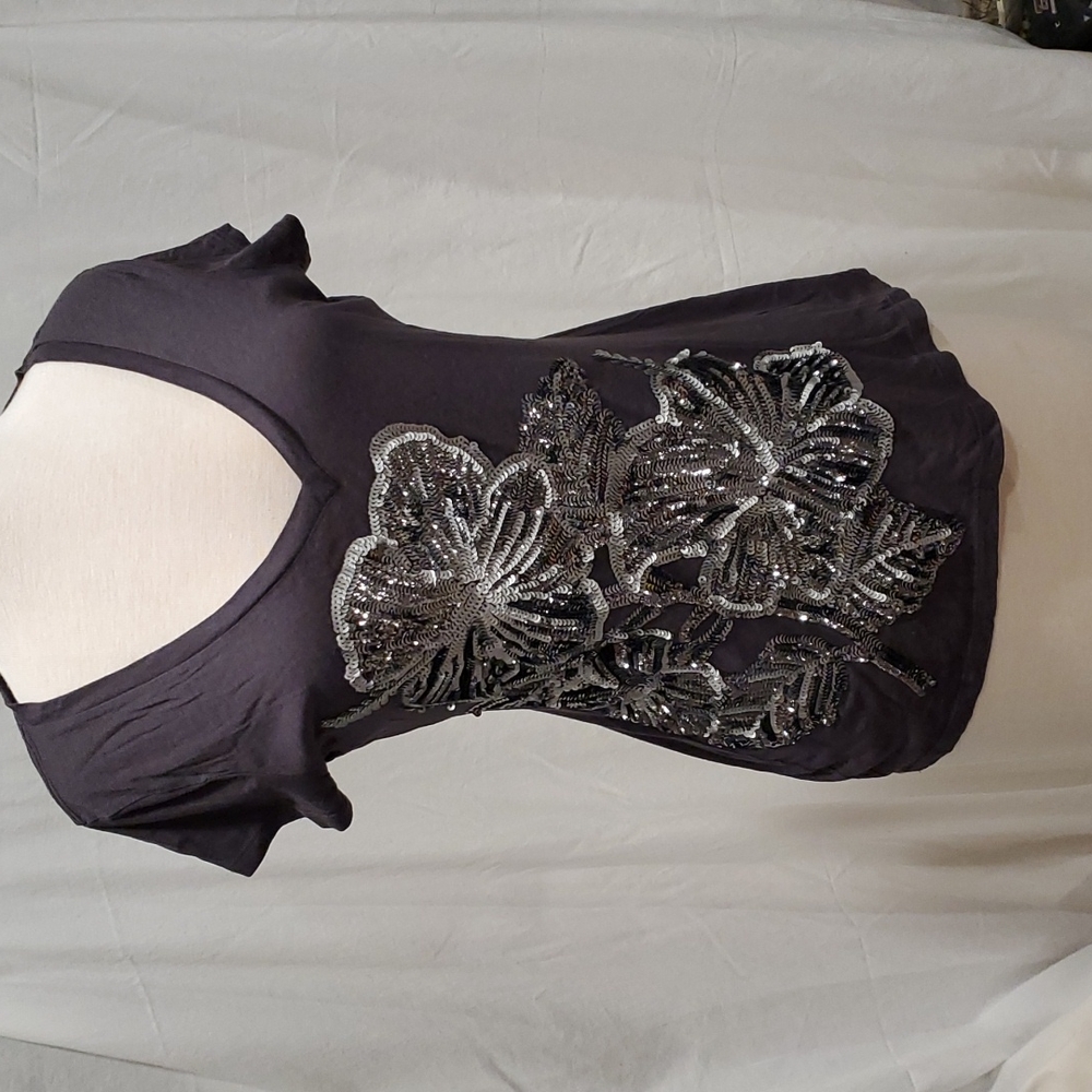 Express med spangled short sleeves  dark gray t shirt.